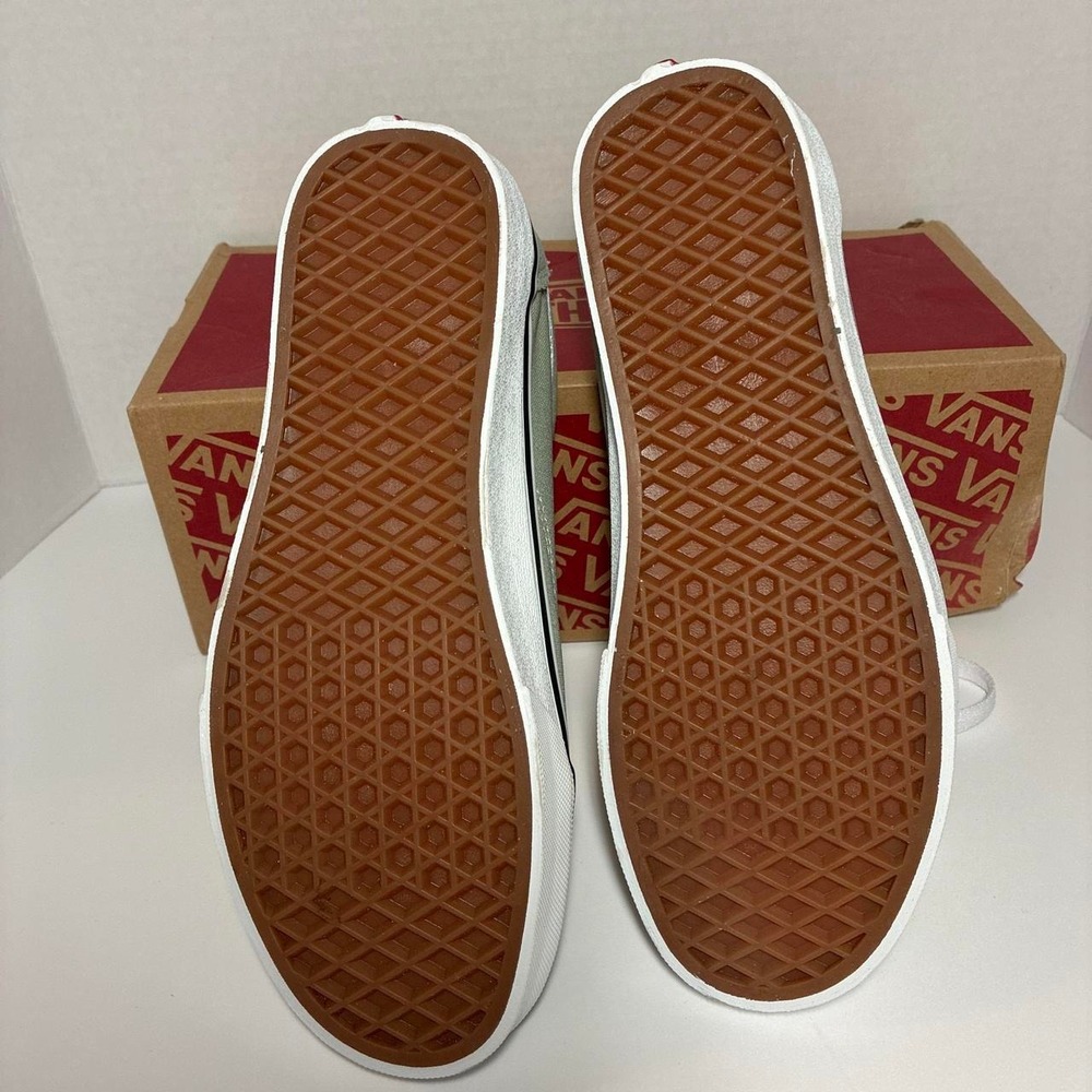 BNWB Old Skool Van's light green/sage canvas and suede men's 6/women's 7.5 - Picture 3 of 5